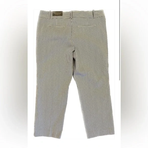 NWT Ann Taylor Factory Blue & White Pinstripe Cropped Trouser Women’s size 14 - Picture 2 of 9